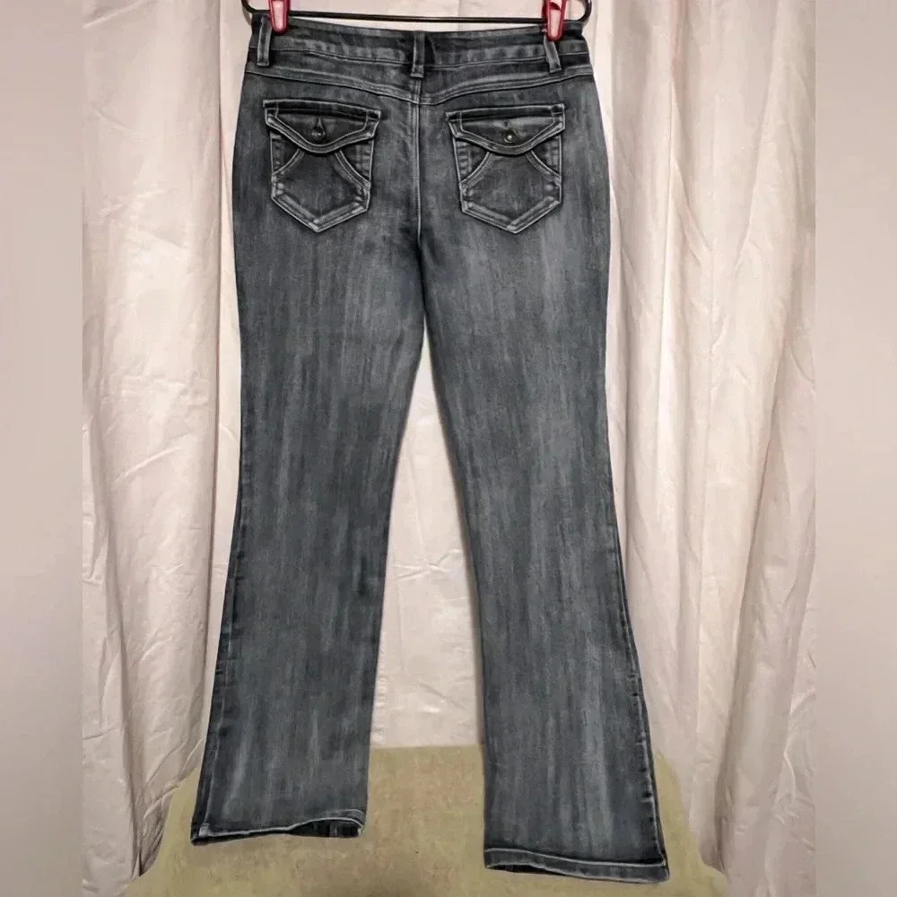Apt 9 Women's Sz 8 Bootcut Flap Buttoned Pocket Jeans
